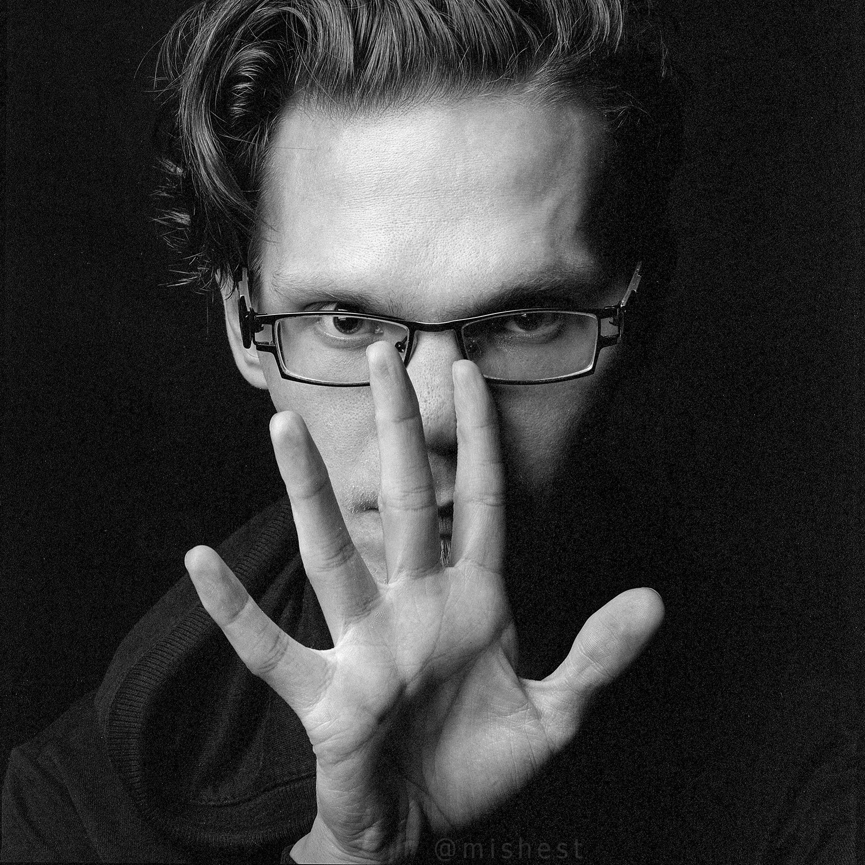 Контакты. Михаил Шестаков