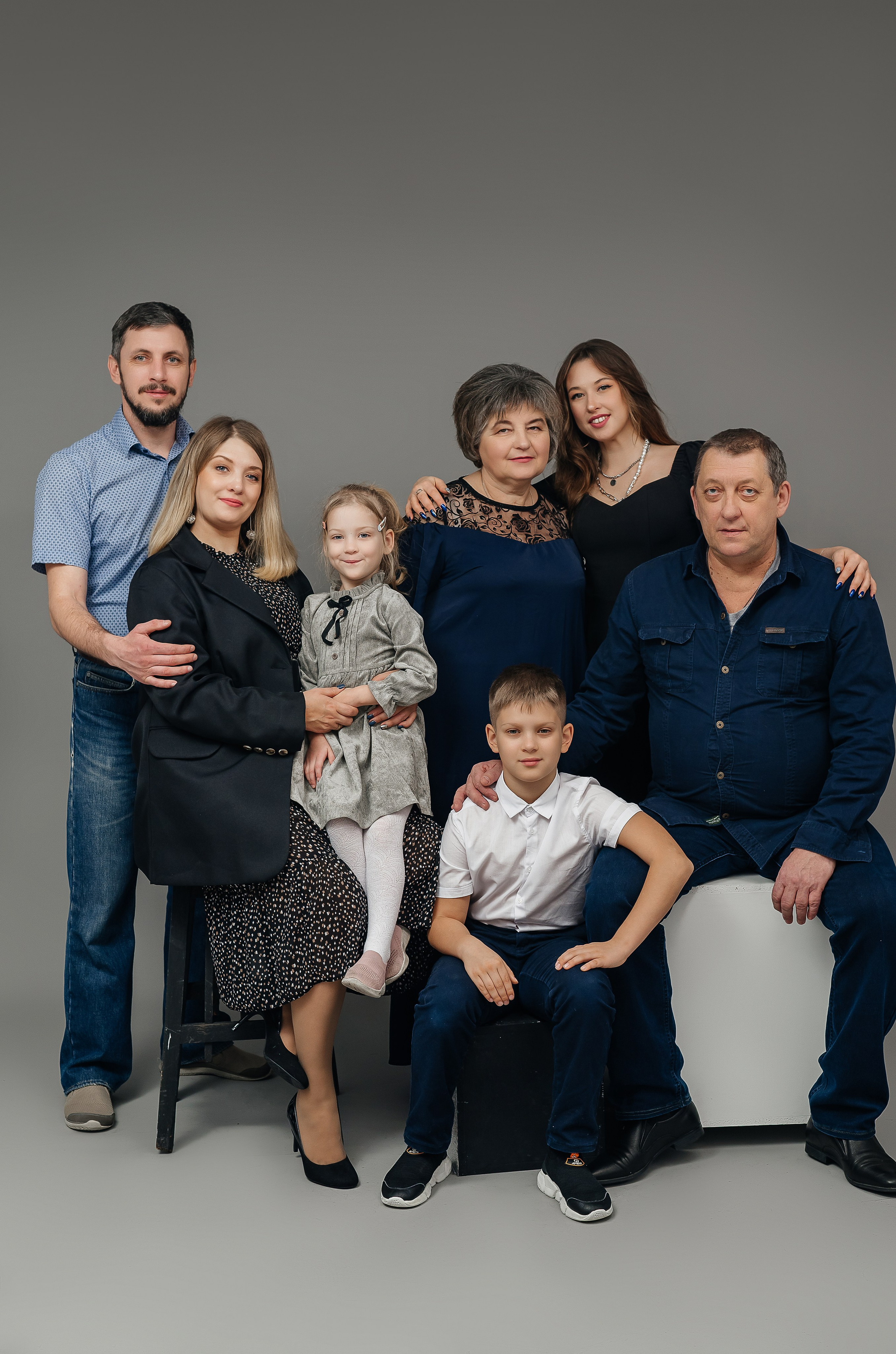 Студийная фотосессия в стиле VOGUE. Свадебный, семейный и школьный фотограф в Бийске Ксения Мамаева