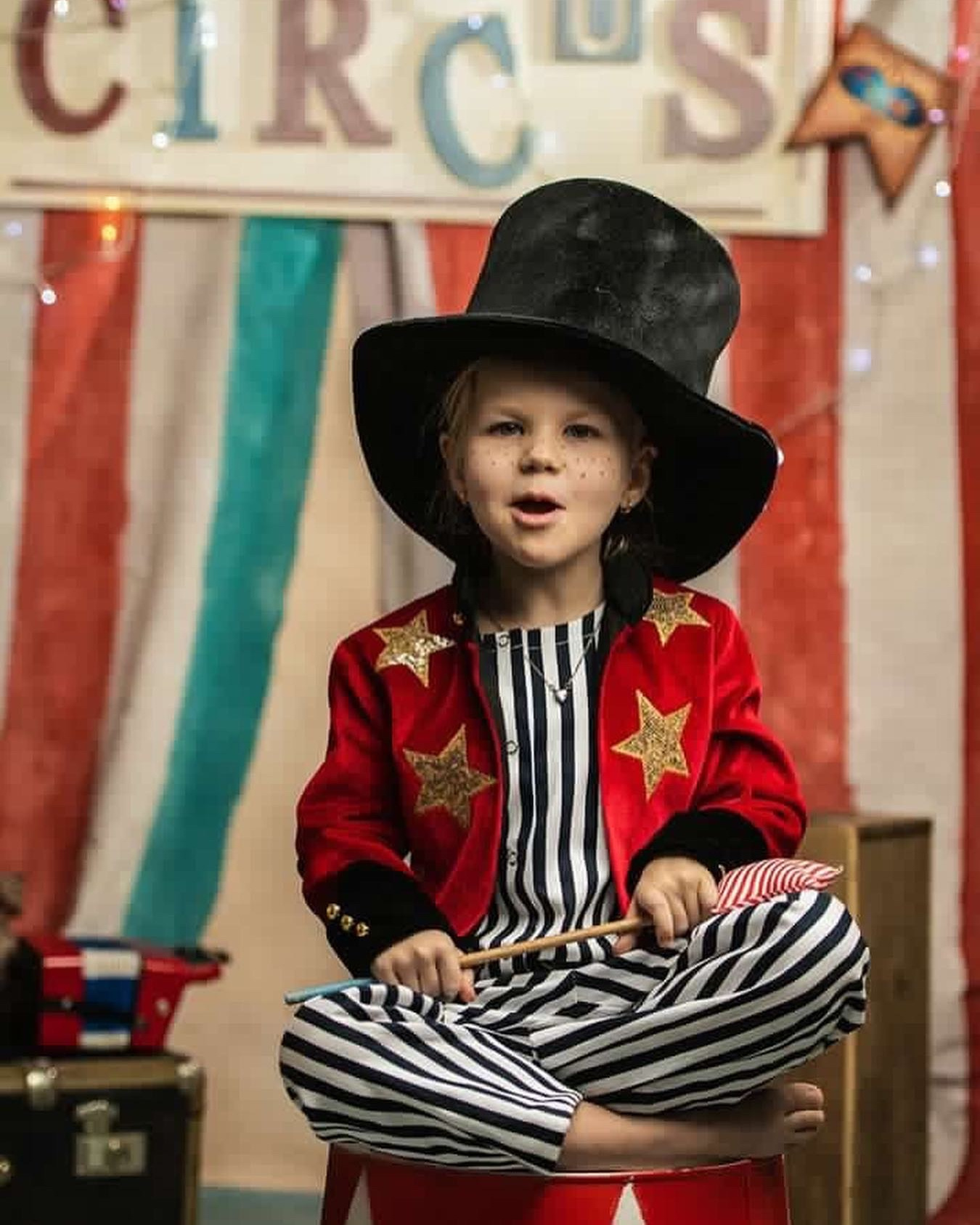 Портфолио. Художественные фотофоны на холсте ручной работы