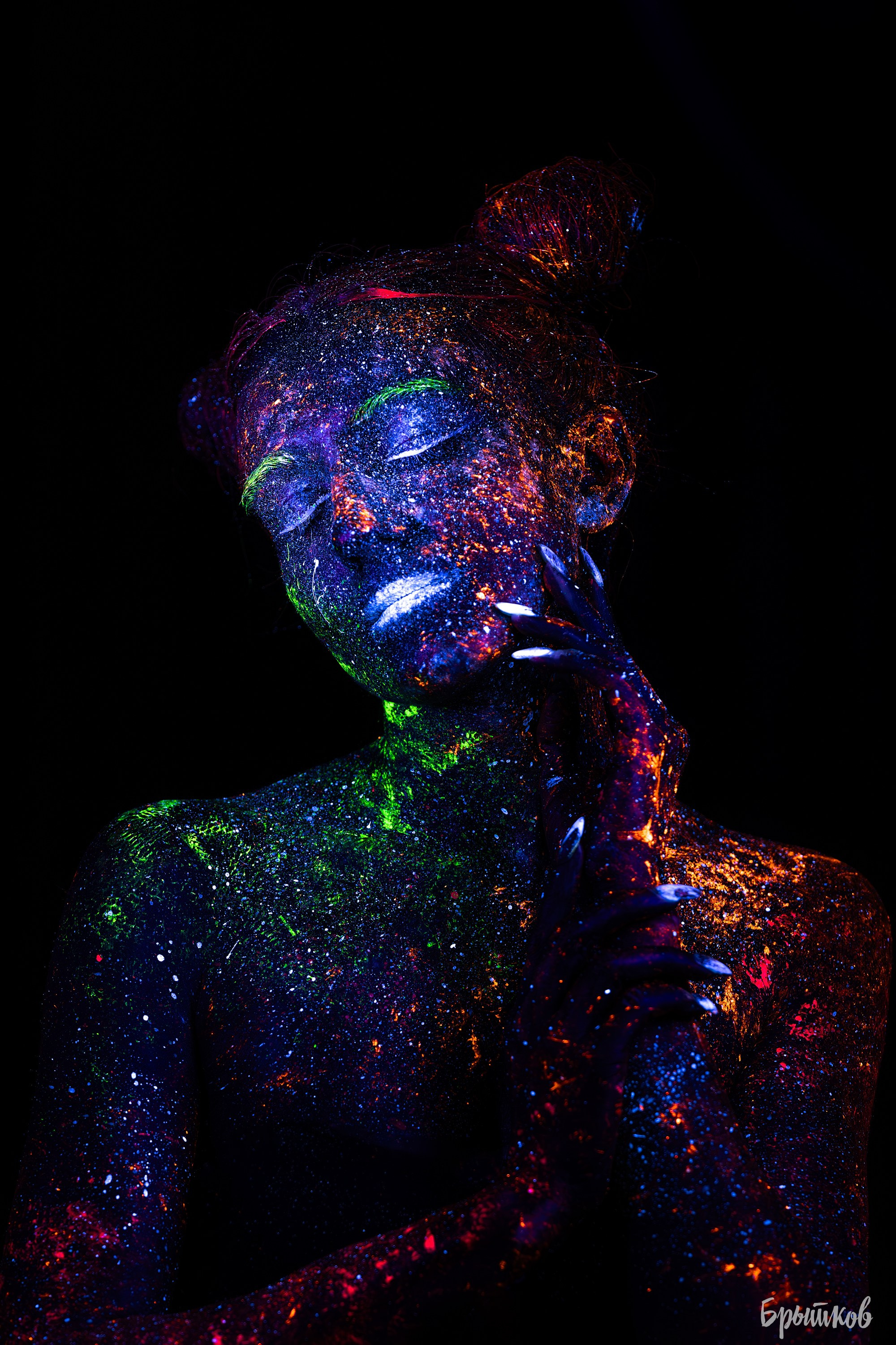 ультрафиолет женский портрет Брытков Николай