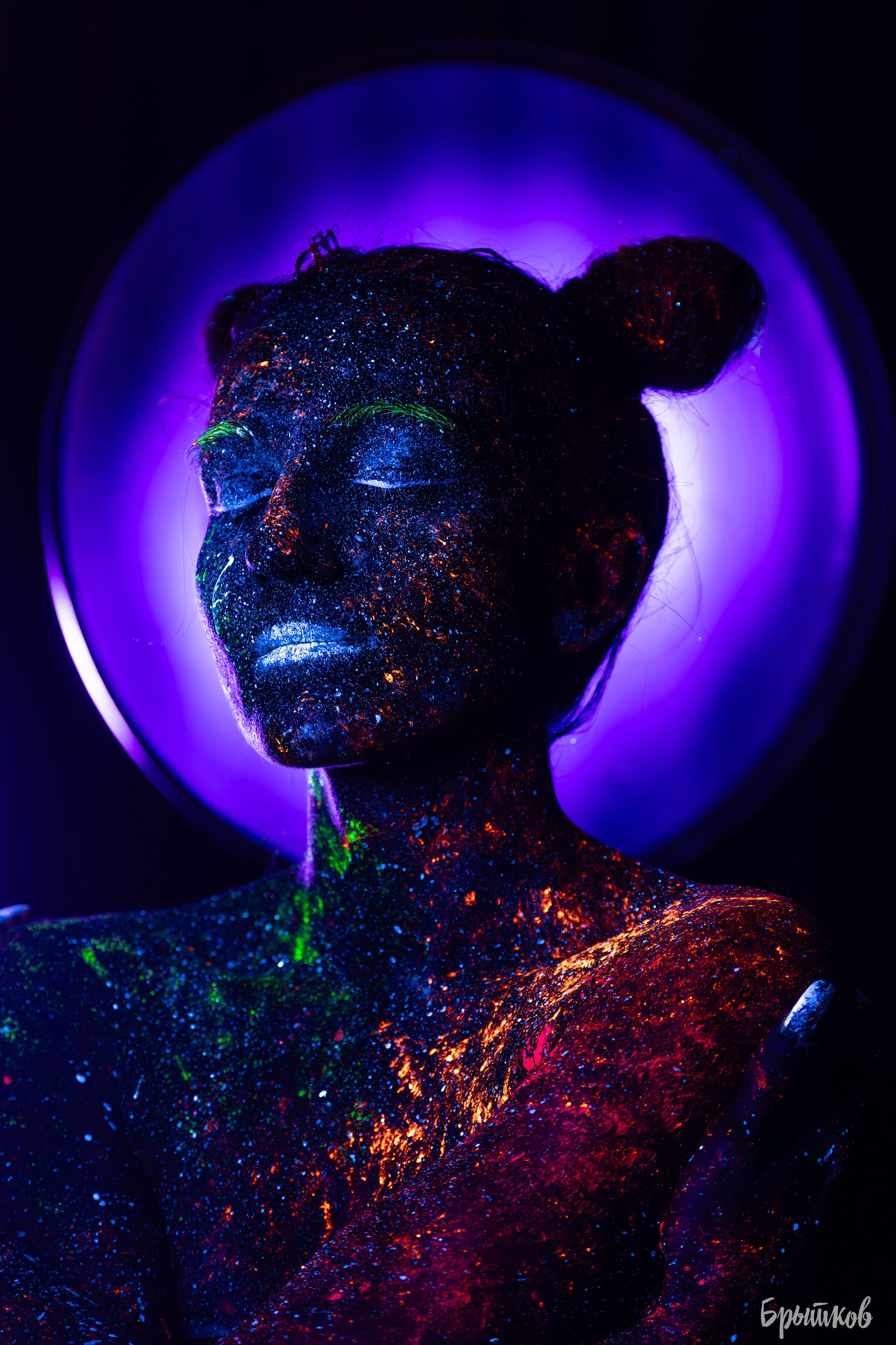 ультрафиолет женский портрет Брытков Николай