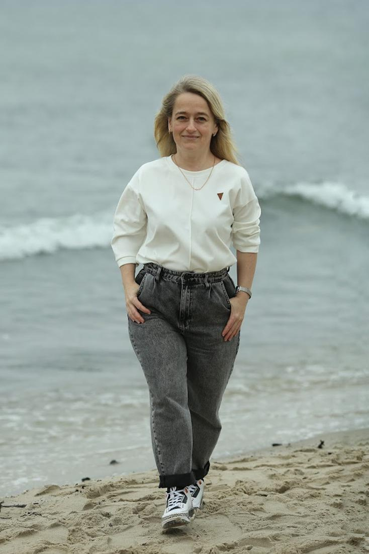 На фото изображен детский семейный фотограф в Калининграде Иваний Оксана.