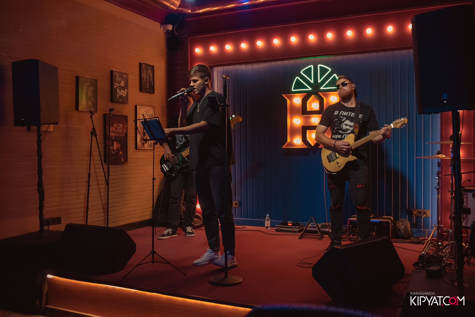 Harat's Irish Pub. Кипятком Караганда