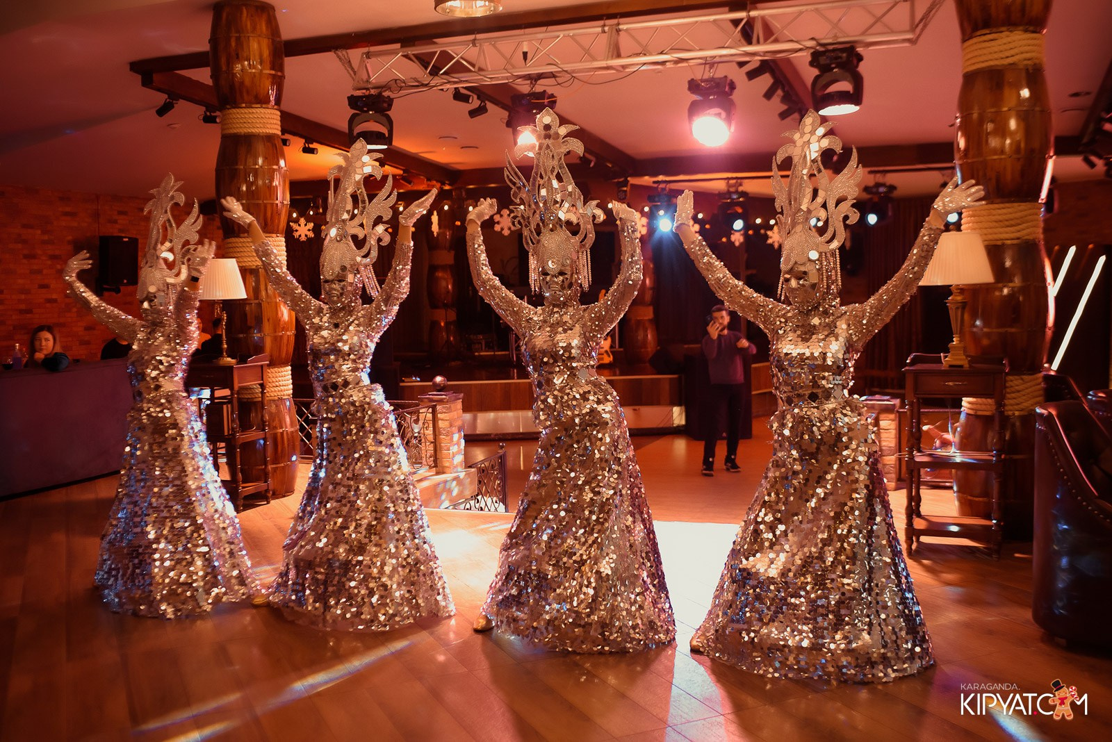 Empire Pub. Кипятком Караганда