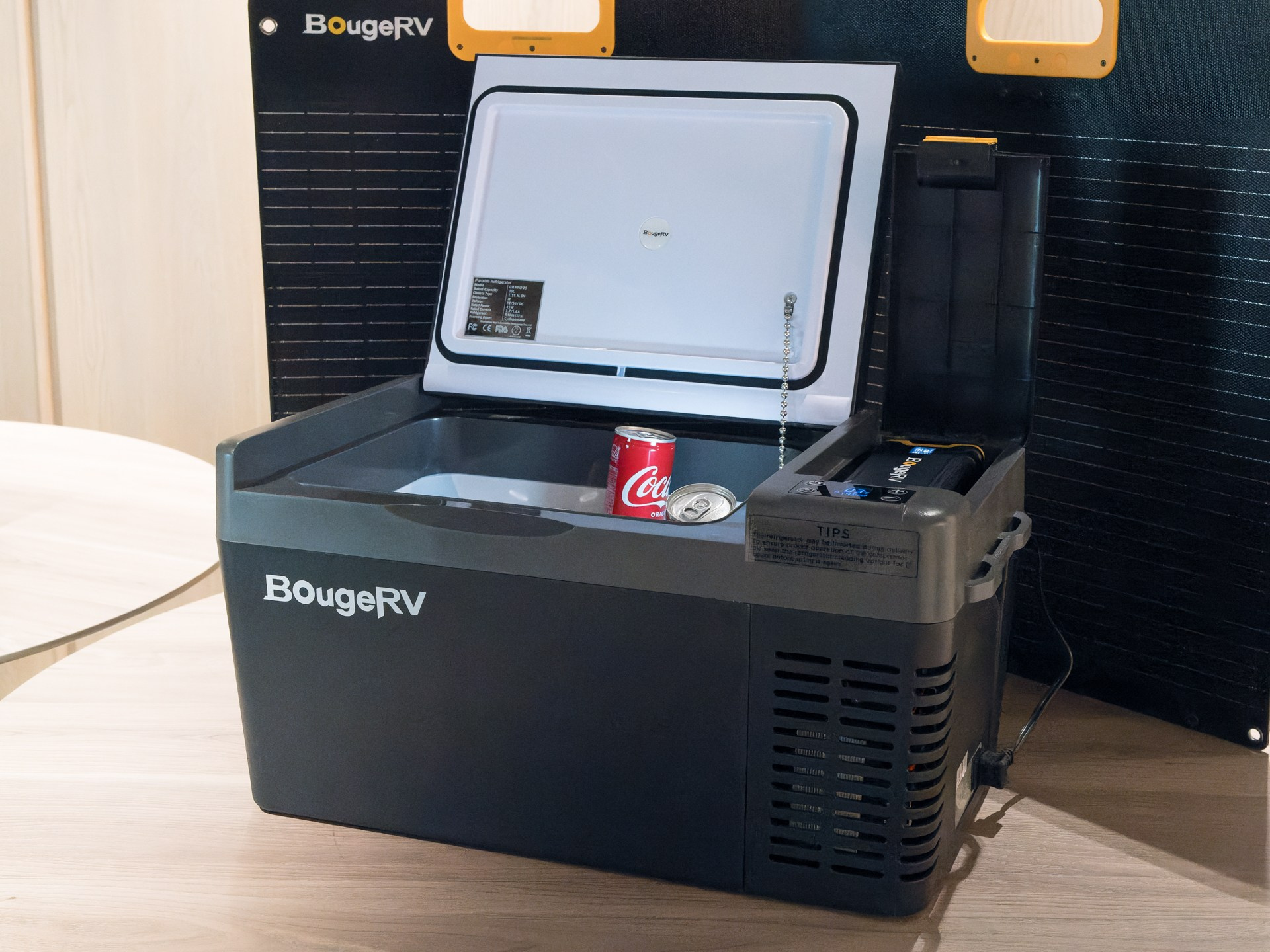 BougeRV Japan представляет портативный источник питания. Фотограф — видеограф в Москве Дмитрий Менделеев