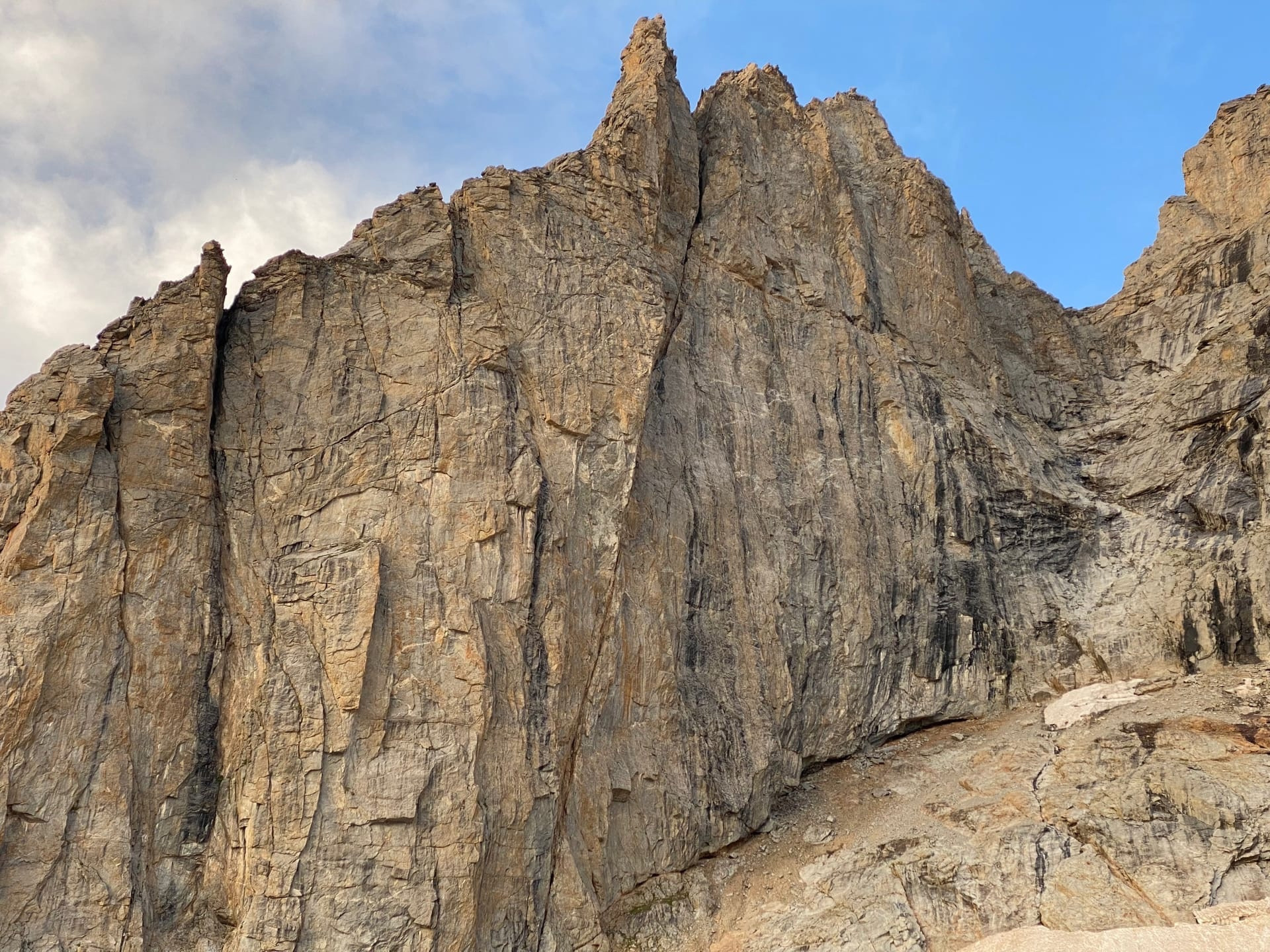 Лонг-лист «Стального ангела» — 2022. Питер на Шоколадном. Премия Стальной Ангел