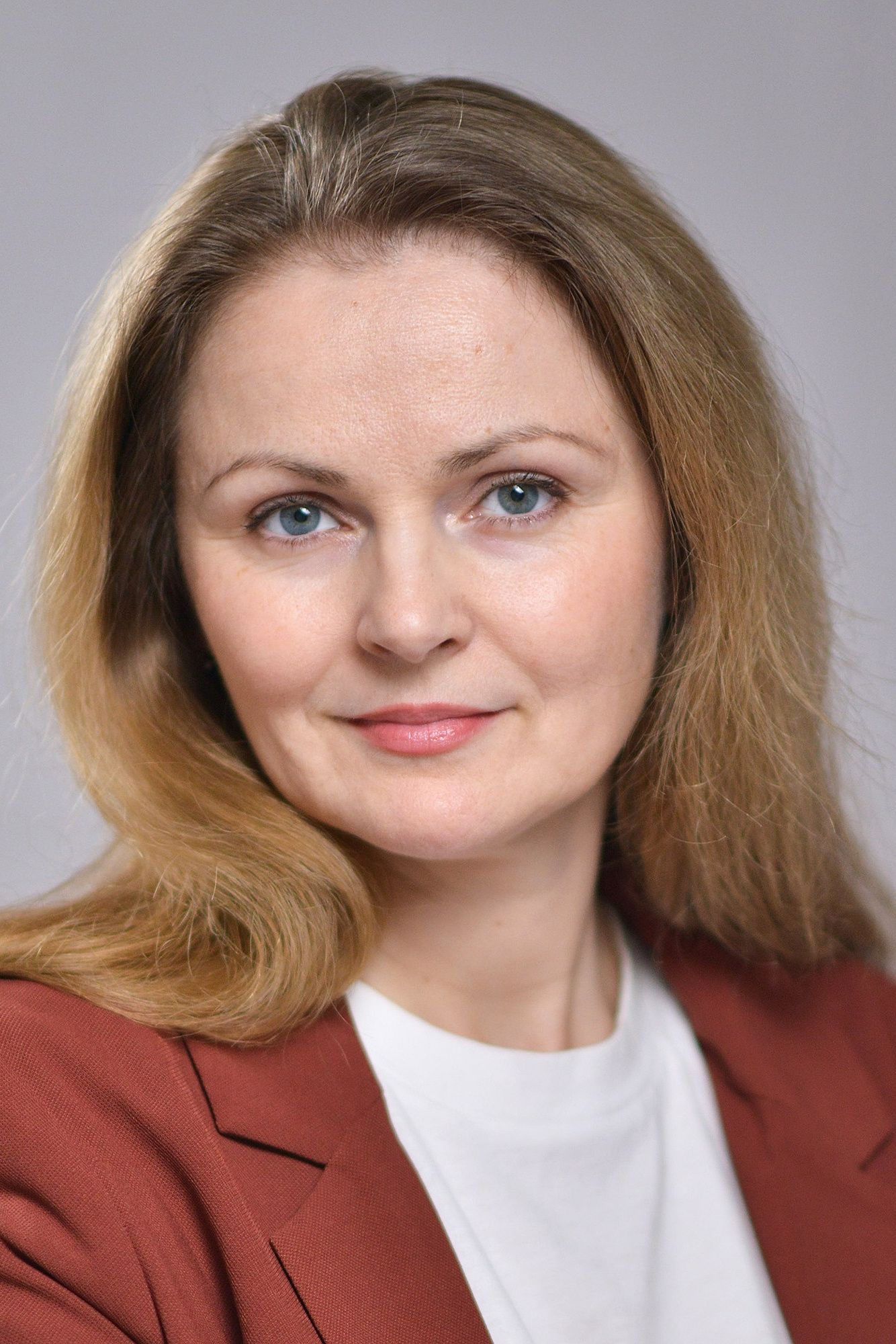 ОБО МНЕ И КОНТАКТЫ. Выпускные альбомы в Москве. Фотограф Анна Вакор