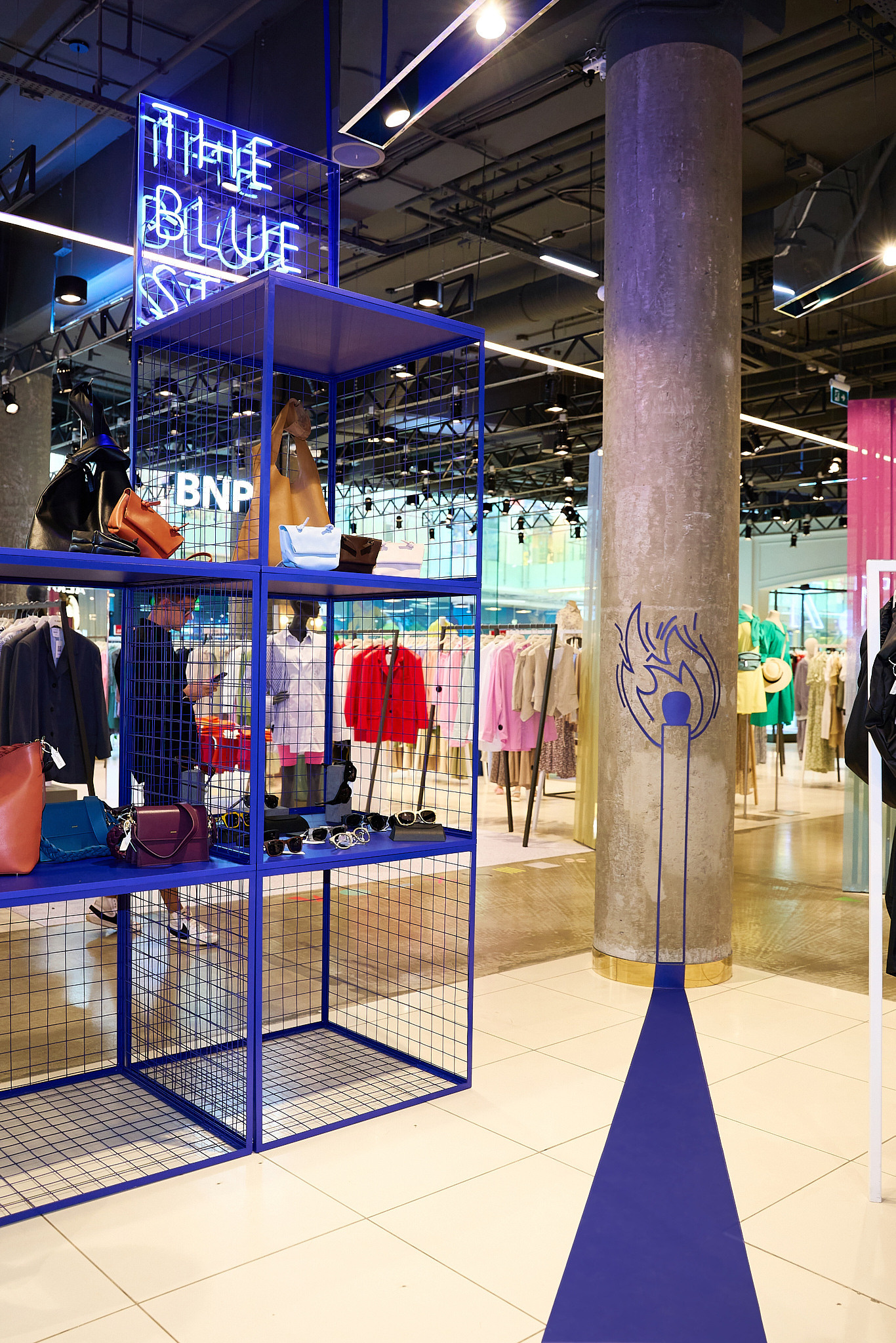 The Blue Store x Trend Island. Портретный и репортажный фотограф в Москве Острикова Анастасия