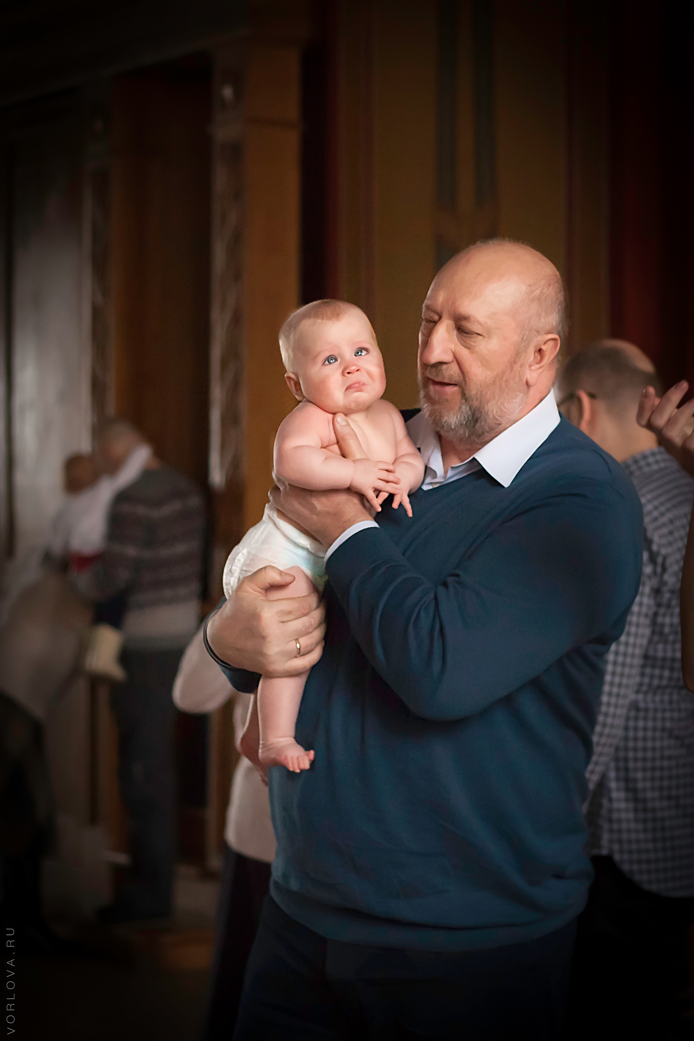 малышка с крестным папой