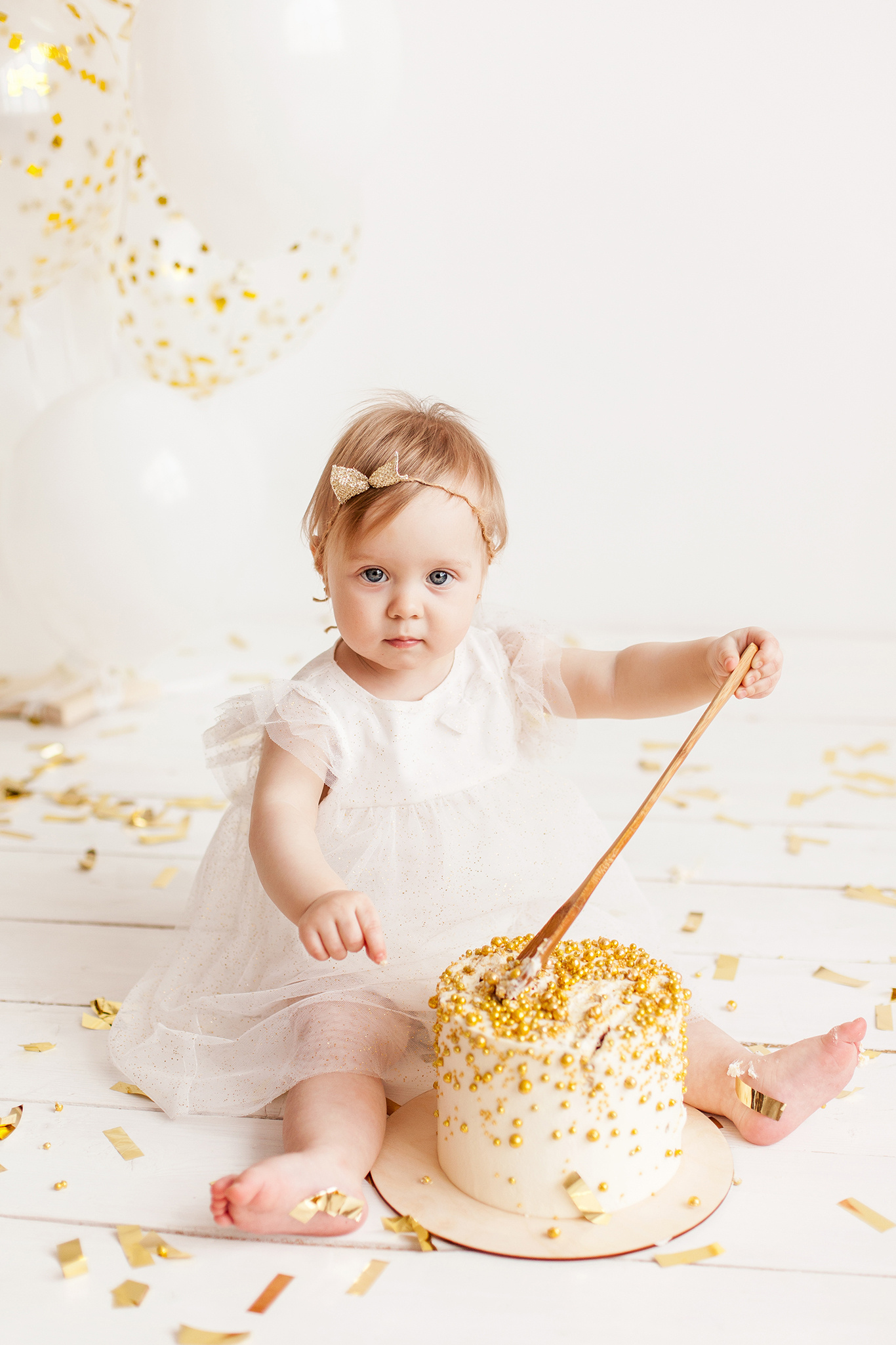 Первый день рождения с тортиком. Детский фотограф в Самаре