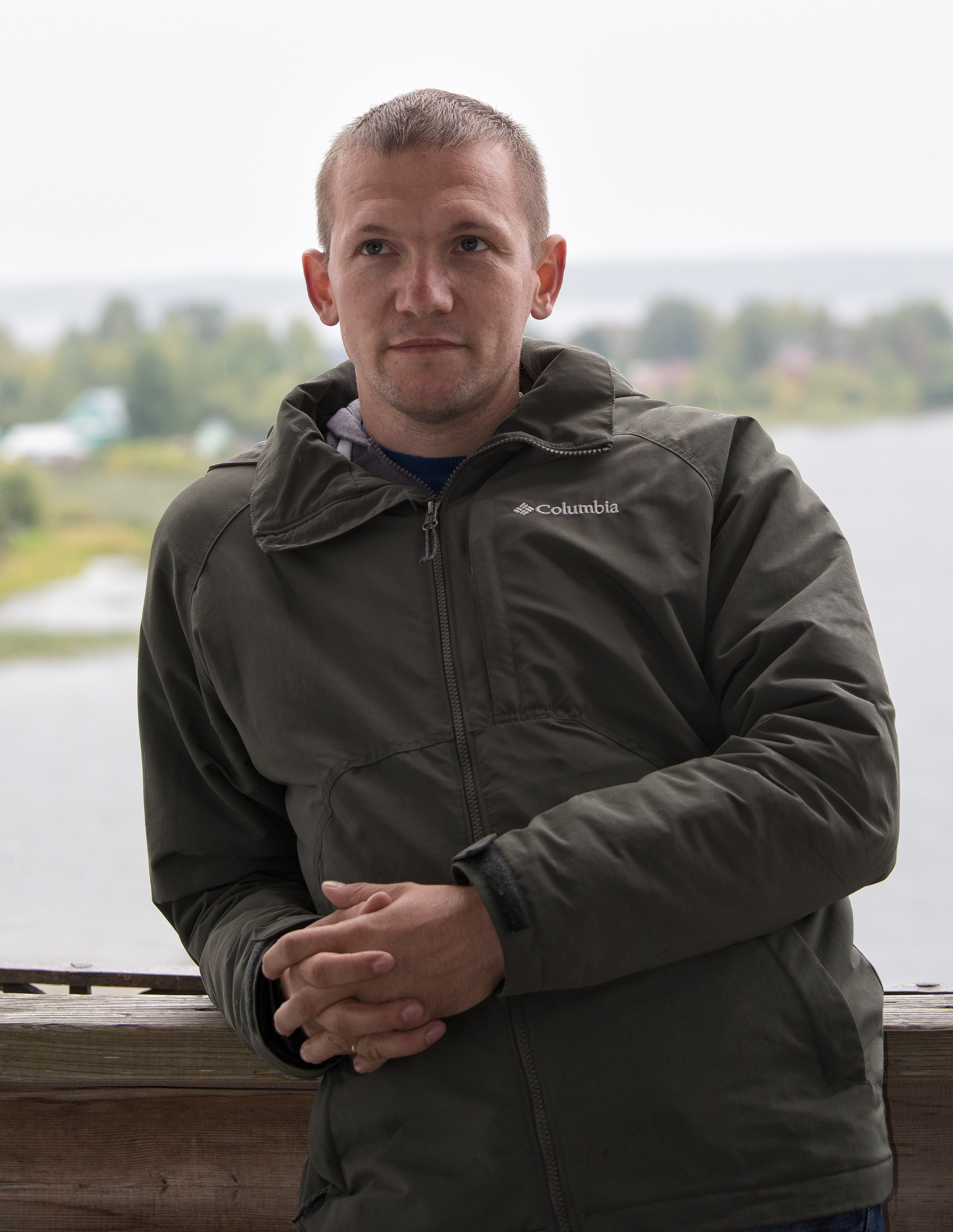 Контакты. Ретушер и нейрокреатор Александр Муртазин. Москва