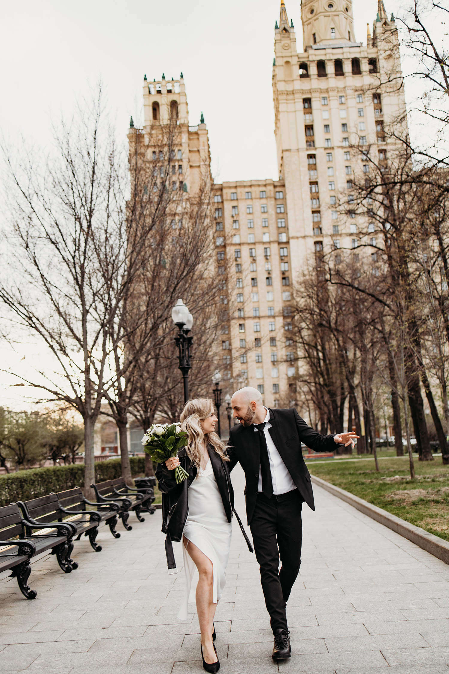 Фотограф в ЗАГС в Москве. Свадебный фотограф в Москве Аля Загирова