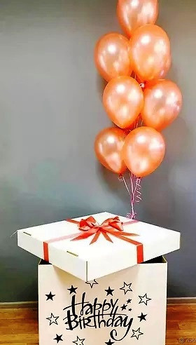 Коробка с шарами. Студия праздничного декора