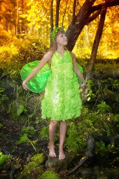 Платье маленькой феи. На резинке. На 5-10 лет. Ободок в комплекте