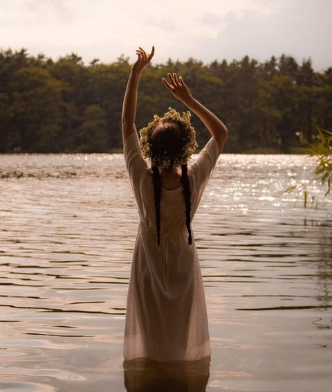 Девушка на воде — идея фотосессии