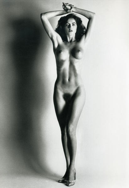 Хельмут Ньютон / Helmut Newton 18+. Женя Красовская | Фотограф | Smm-дизайнер