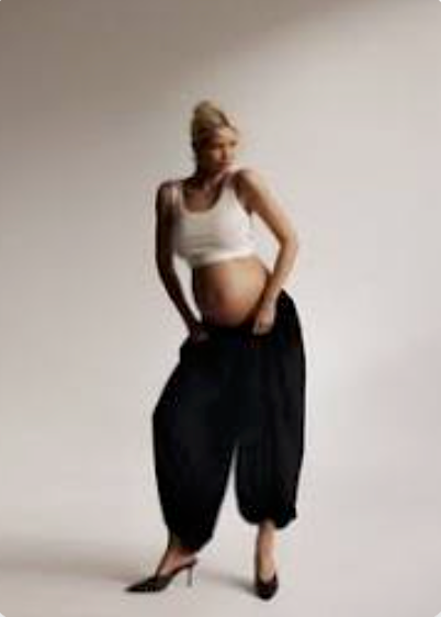 Maternity. Fashion first. Maria Poleshchuk, commercial photographer in Sydney