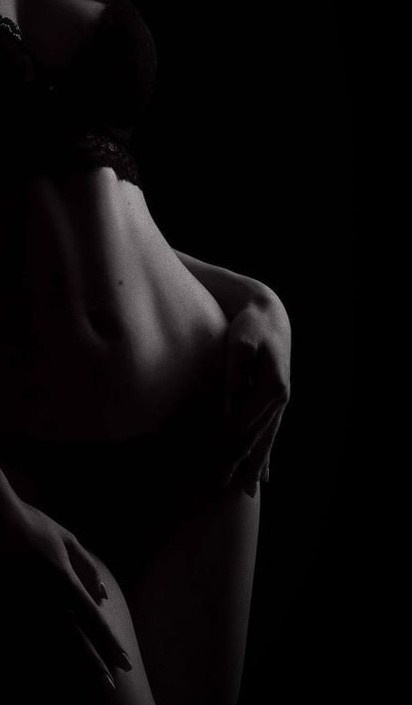 Черная эстетика. Мобильный фотограф Дмитрий Шпуров | KIREVAS