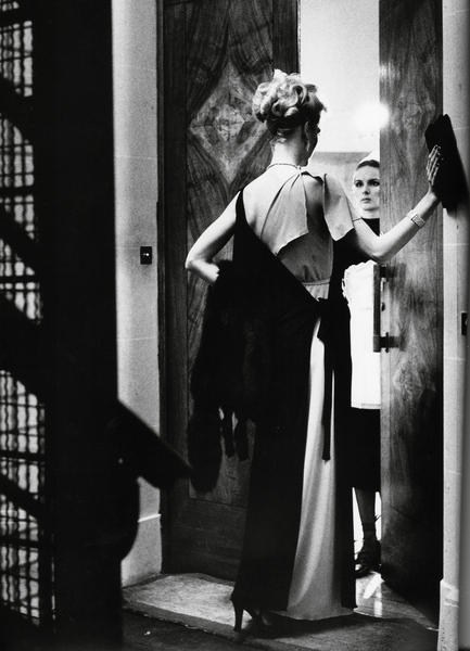 Хельмут Ньютон / Helmut Newton 18+. Женя Красовская | Фотограф | Smm-дизайнер