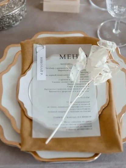 Меню, от 150 руб. Дизайнер полиграфии в Санкт-Петербурге. Заказать свадебные приглашения, подарочные сертификаты, полиграфию для бизнеса, шелковые ленты
