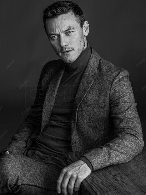 МУЖСКАЯ ФОТОСЕССИЯ — ЭТО «НЕ БОЛЬНО». Фотограф Анастасия Броварник в Санкт-Петербурге