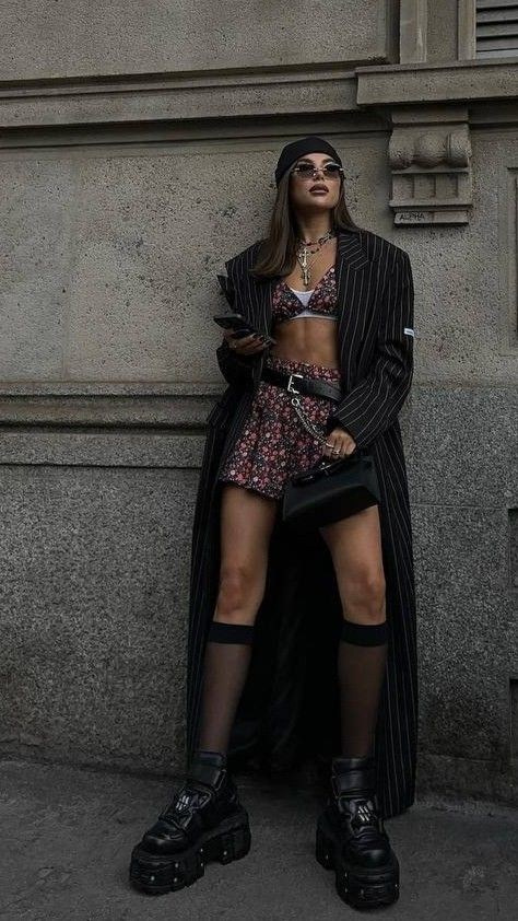 Екатерина. Женский фотограф. Создатель украшений ручной работы. Модель