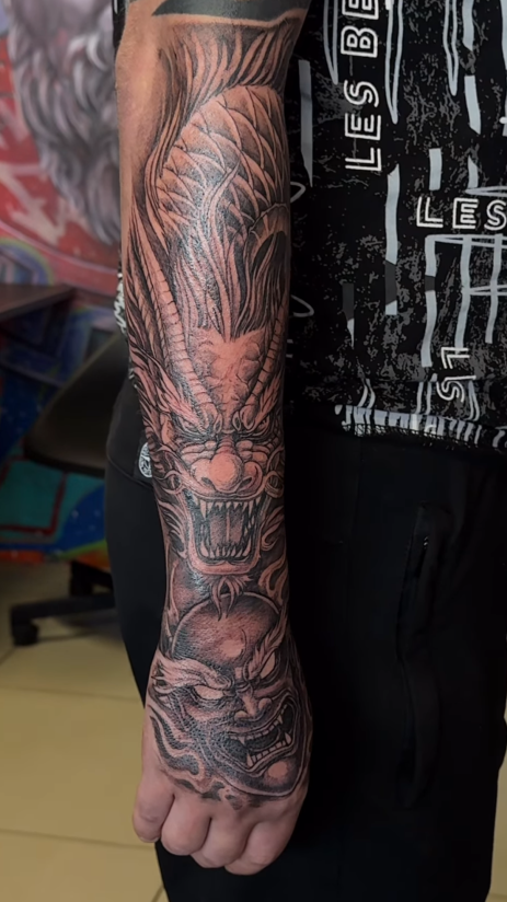 Руки. Тату-мастер в Краснодаре — Рашид