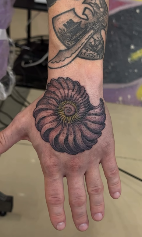 Руки. Тату-мастер в Краснодаре — Рашид