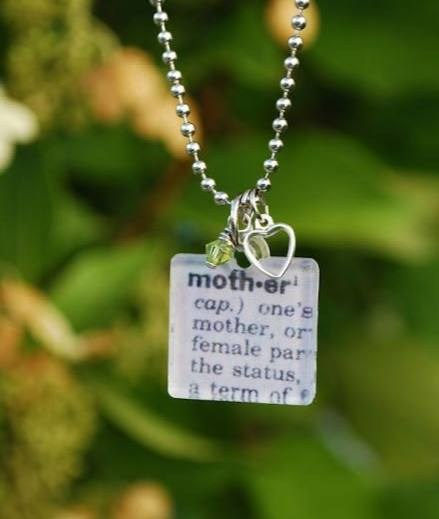 УКРАШЕНИЯ ИЗ ЭПОКСИДНОЙ СМОЛЫ. Творческая лаборатория