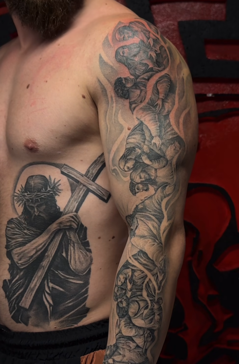 Живот. Тату-мастер в Краснодаре — Рашид