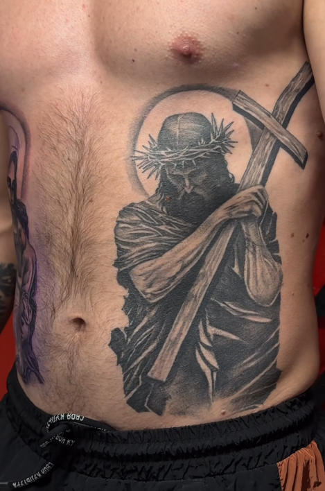 Живот. Тату-мастер в Краснодаре — Рашид