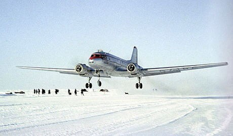 Исторические фотографии. Фотоальбом показывающий увлекательный мир авиации и мир медведей Андрея Иванова