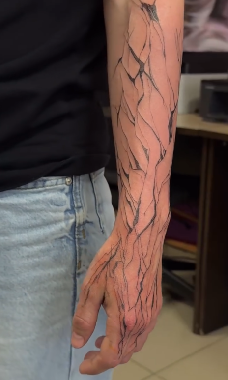 Руки. Тату-мастер в Краснодаре — Рашид