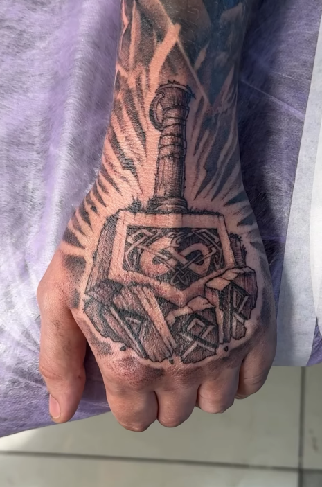 Руки. Тату-мастер в Краснодаре — Рашид