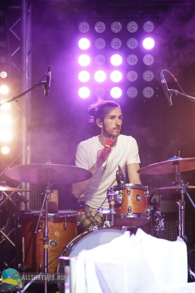 IOWA. Магия музыки в кадре: Концертная Фотография