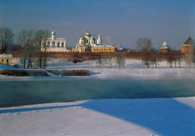 Новгородский кремль. Река Волхов