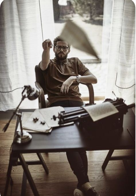 Деловой портрет. Фотограф для маркетплейсов Михаил Бове