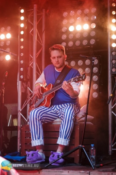 IOWA. Магия музыки в кадре: Концертная Фотография