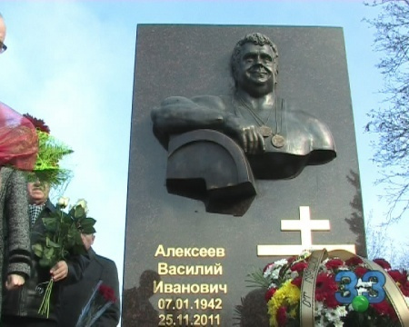 Альбом памятников и мемориалов. Автор Лындин Дмитрий Васильевич. Лындин Дмитрий Васильевич — официальный сайт скульптора