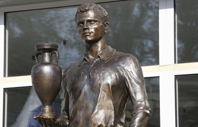 Альбом памятников и мемориалов. Автор Лындин Дмитрий Васильевич. Лындин Дмитрий Васильевич — официальный сайт скульптора