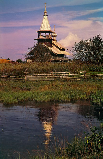 Часовня апостолов Петра и Павла в дер. Волкостров