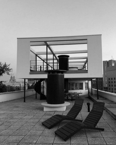 Уличная локация для фотосессии — атмосферный переулок Москвы