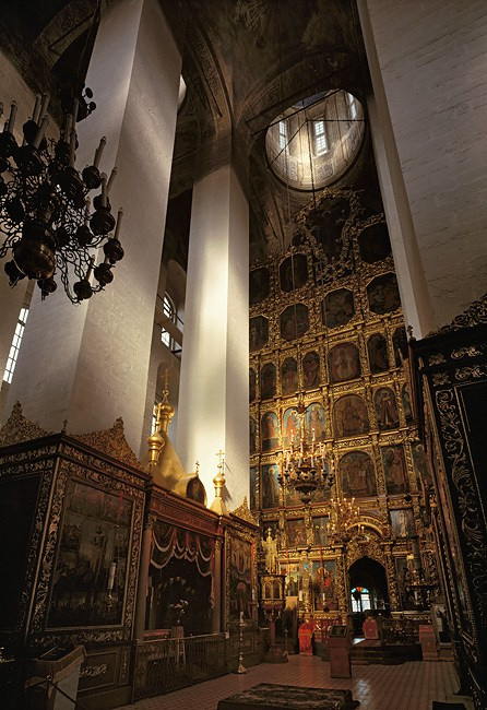 Интерьер Троицкого собора. Псковский кремль