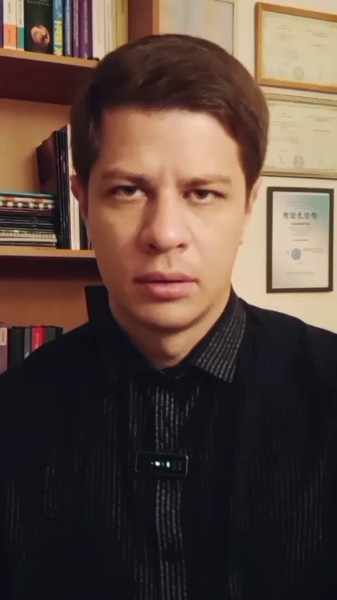 Квадроберы, абьюзеры, какой женщиной надо быть и как найти достойного мужчину? Обо всём этом смотрите в коротких видео. Психолог в Самаре Павел Владимирович Левченко