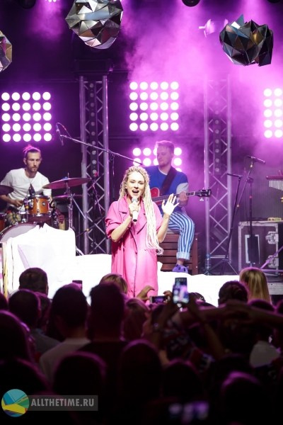 IOWA. Магия музыки в кадре: Концертная Фотография