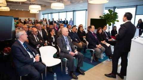 Фотосессия делового мероприятия в Москве. Фотосессия в студии в Москве от профессионального фотографа услуги по доступным ценам