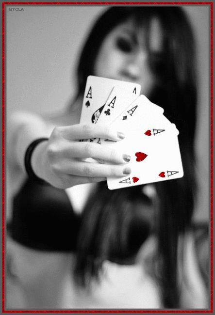 Карты и корона