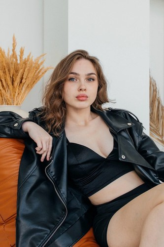 Елизавета М | 165 см 18 лет 83_63_92. Модельное агентство Queen's models| Екатеринбург Челябинск Первоуральск