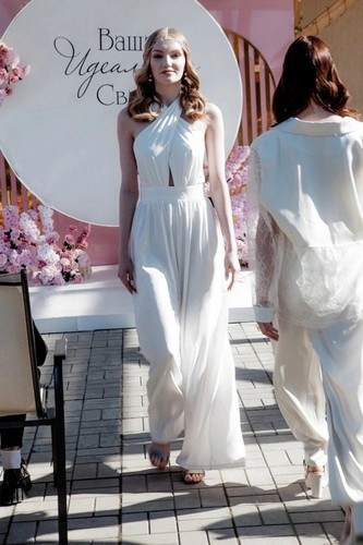 Показ на Клубе молодоженов от ж.Свадебный вальс. Модельное агентство Queen's models| Екатеринбург Челябинск Первоуральск