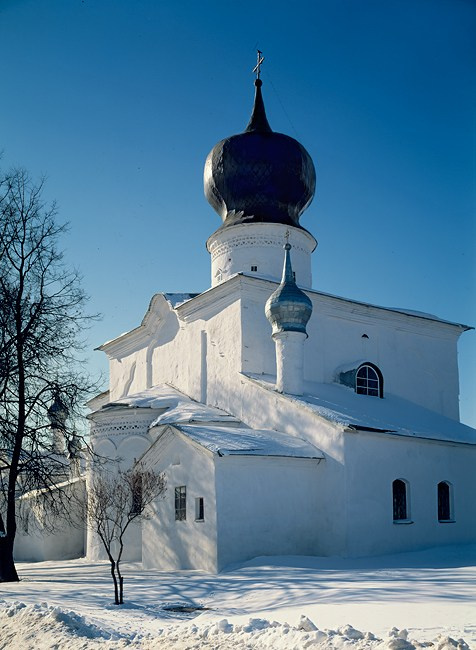 Церковь Успения с Пароменья. XVI-XVII вв. Псков